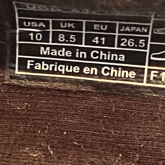 UGG Women's Black and Tan Espadrille Shoes - Picture 7 of 7